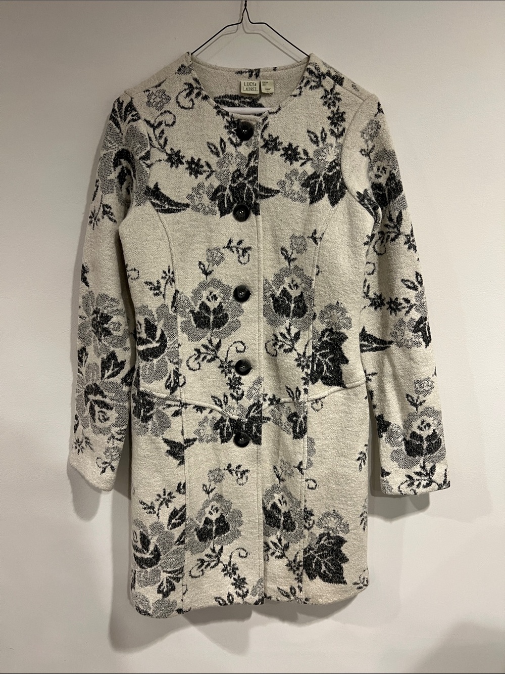 Lucy & Laurel Women's Cream and Gray Floral Coat